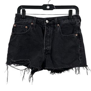 501 Levi’s Shorts in Black size W27